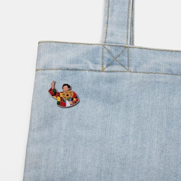 Harry Styles color block sweater pin NEW - Picture 5 of 5